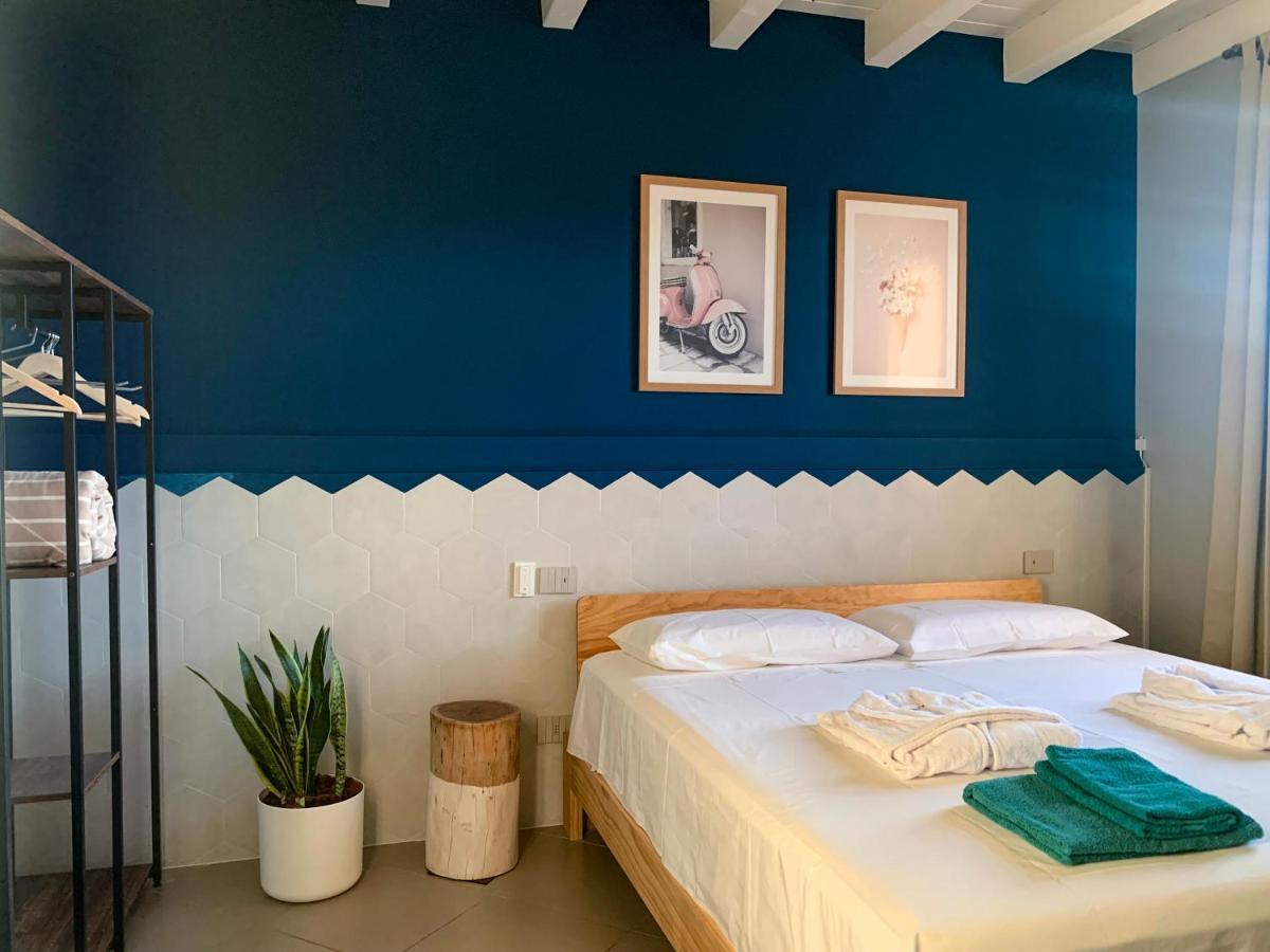 Charming Attic Apartment With Balcony & Swimming Pool Desenzano del Garda Exterior foto